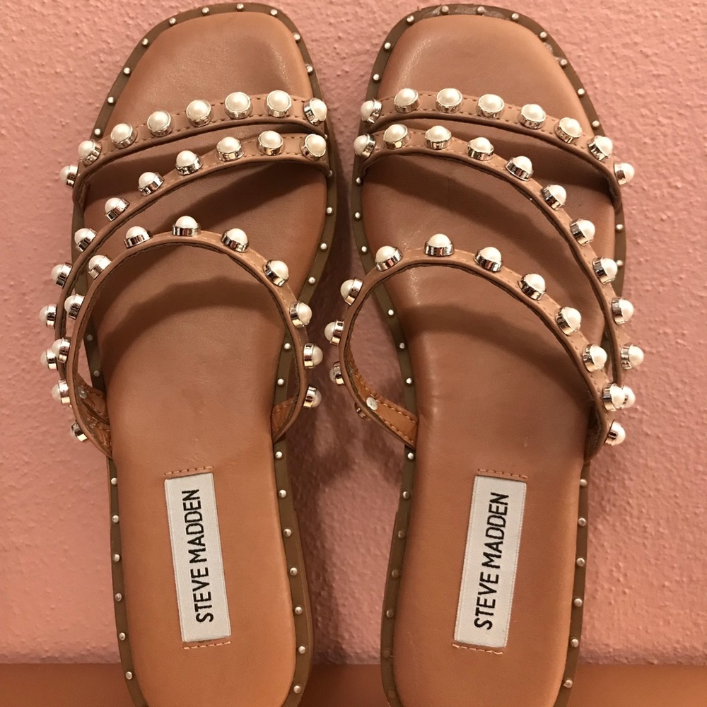 Steve Madden- Size 6.5- Pearl Studded Sandals